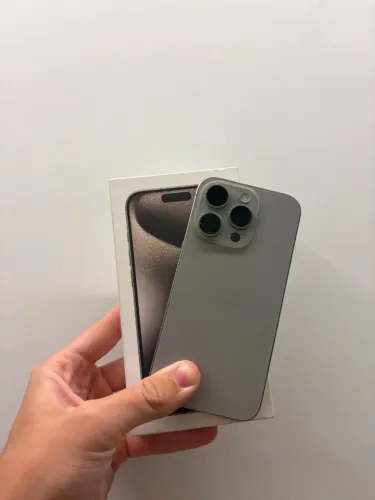 iPhone 15 PRO 256gb Natural - Bateria 100% - Funcionando perfeitamente - Cartao ate 18x