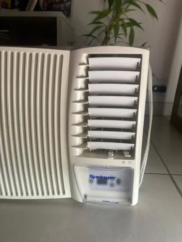 Ar-condicionado de 12 mil tbus marca spring pouco uso
