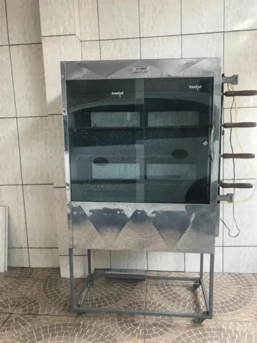 Máquina de Frango Assado