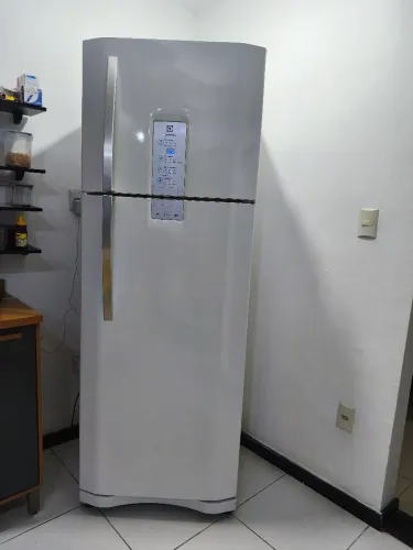 Geladeira Electrolux DFN52 451 litros, gelando, em perfeito estado, nada a fazer