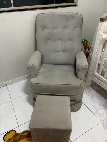 Poltrona de amamentação