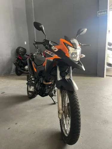 HONDA/ XRE 190 VENDO TROCO FINANCIO FACILITO