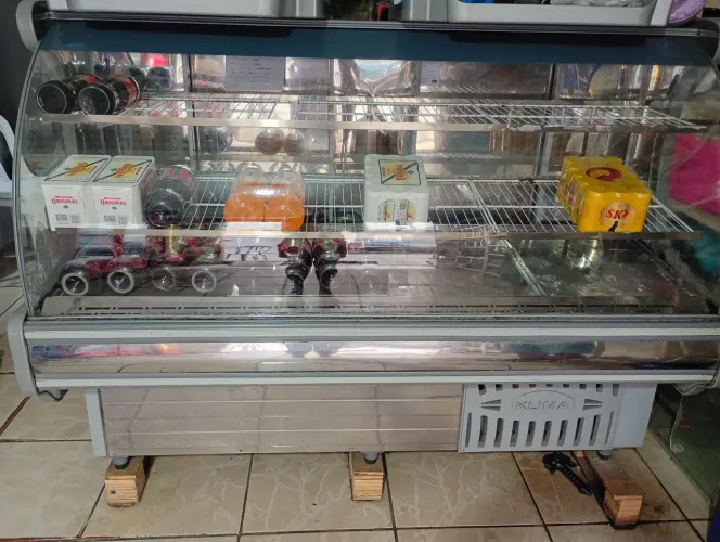 Freezer de inox semi novo 