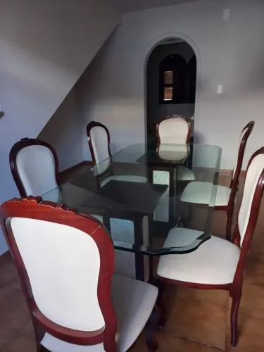 Mesa de jantar completa 2mx1,1m e 6 cadeiras