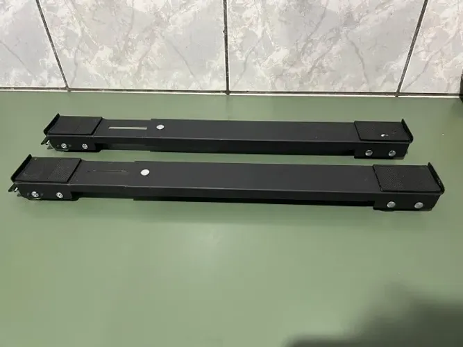 Suporte com rodinhas móvel ajustável