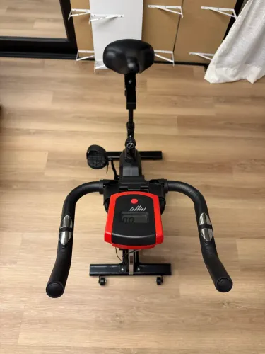 Bicicleta ergométrica (MUITO POUCO USADA)