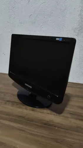 Monitor Samsung 15.6 polegadas bem conservado