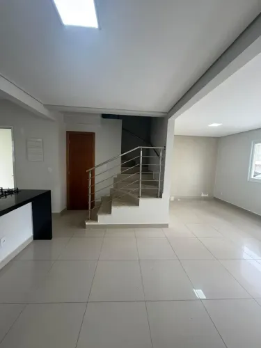 CASA EM CONDOMINIO SAO MIGUEL 3 QUARTOS COM ARMARIOS E AR CONDICIONADO BAIRRO CIDADE ALTA