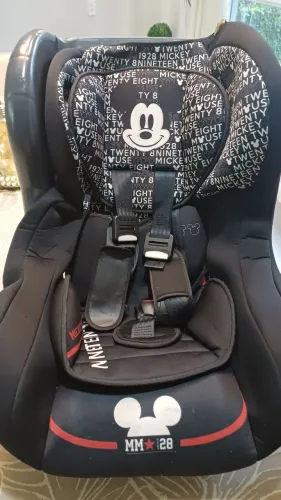 Vendo Cadeirinha de bebê 