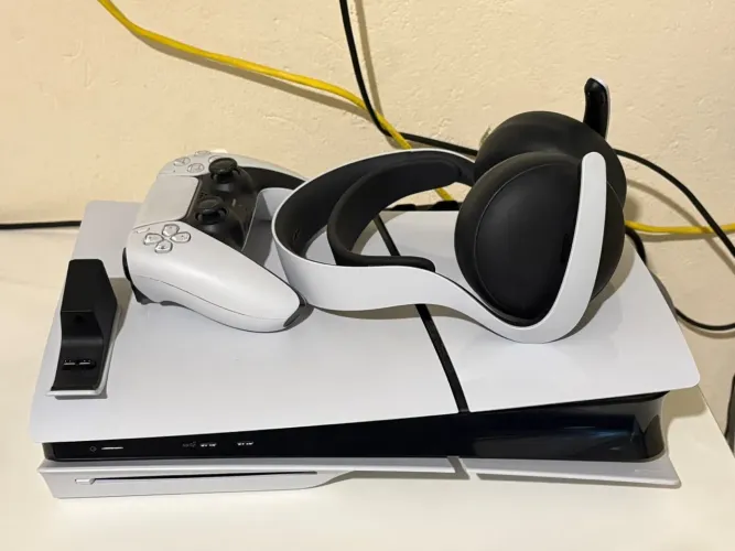 PS5 Slim + Leitor de Disco + DualSense Edge + PULSE 3D