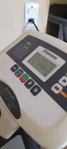 Vendo excelente esteira funcionando perfeitamente 