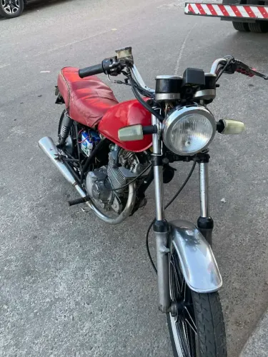 Suzuki 125 intruder 