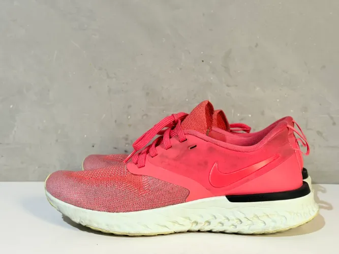 Nike Odyssey React 36