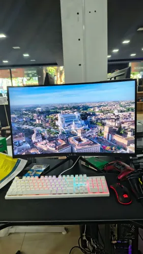 MONITOR GAMER CURVO 280 HZ