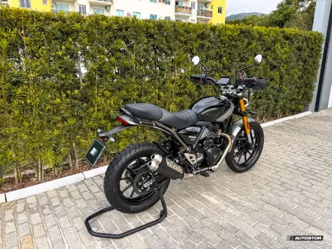TRIUMPH SCRAMBLER 400X 2025 ÚNICO DONO