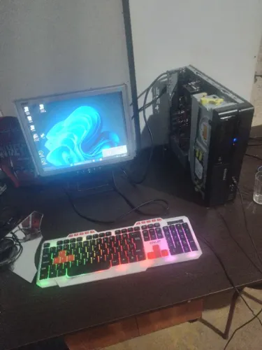 Vende se um pc