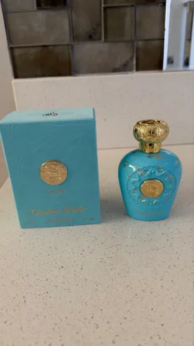 Opulent Dubai perfume