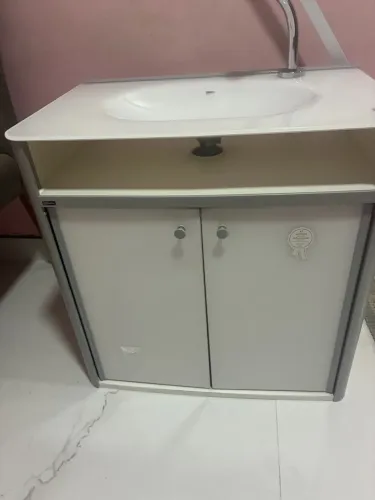 Pia de banheiro em vidro com gabinete 10x 59,90