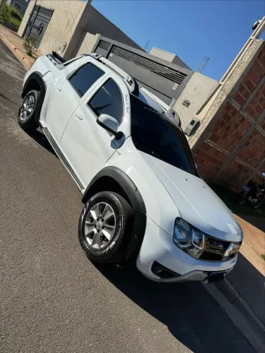 Renault Duster Oroch Dyna. 1.6 Hi-flex 16V MEC 2022
