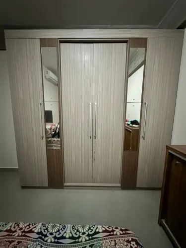 GUARDA ROUPA GRANDE NOVO