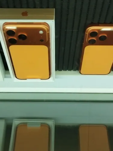 17 pro e 17 pro max laranja