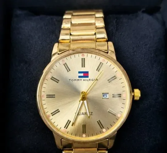 Relógio Tommy Hilfiger Dourado