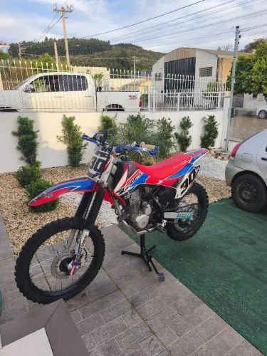 CRF 230 moto zerada
