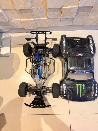 Traxxas slash lcg Ultimate 4x4 