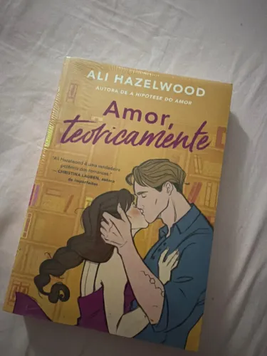 Livro Amor, teoricamente NOVO Lacrado