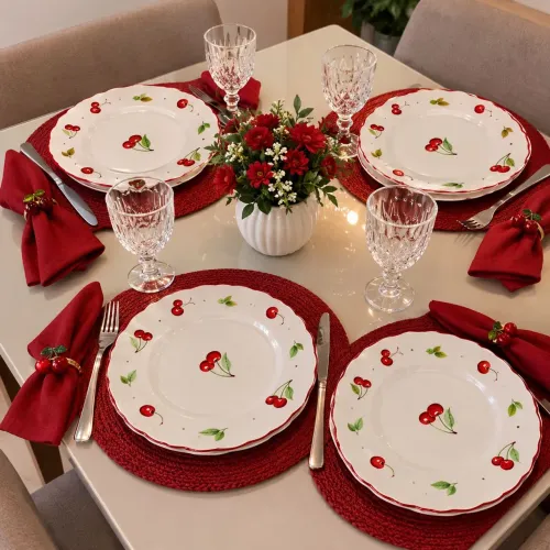 Pratos de jantar cereja novos