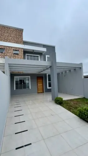 BELÍSSIMO SOBRADO SEMI-NOVO NO JARDIM IGUAÇU EM ARAUCÁRIA.