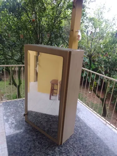 Armário de banheiro