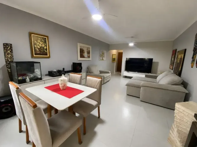 Imóvel para venda possui 93 m2 com 2 quartos em Tupi - Praia Grande - SP