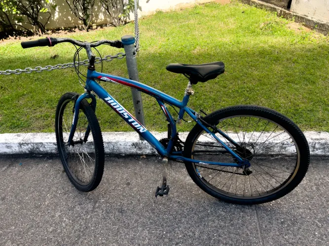 Bicicleta aro 26 , perfeita para trabalhar