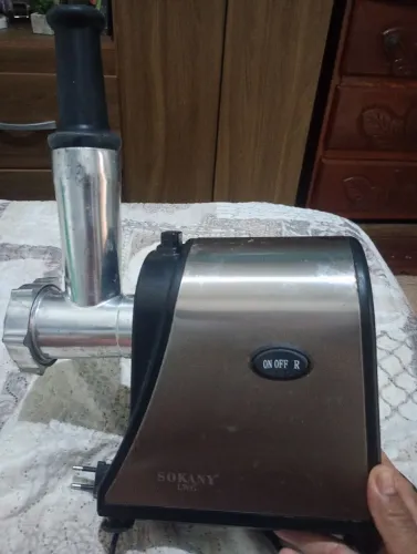Vende-se moedor elétrico