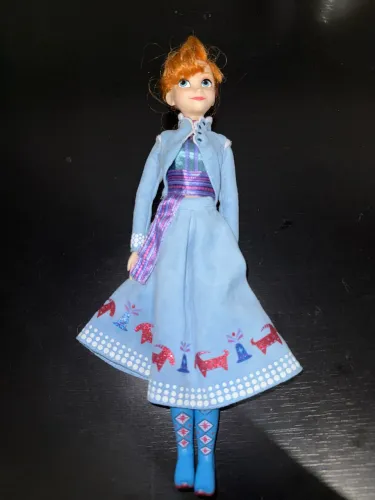 Boneca Anna inverno Disney Frozen