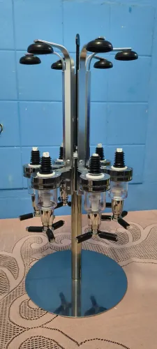 Dispenser giratório de 6 garrafas