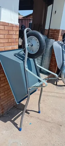 Carrinho mão reforçado pra obra