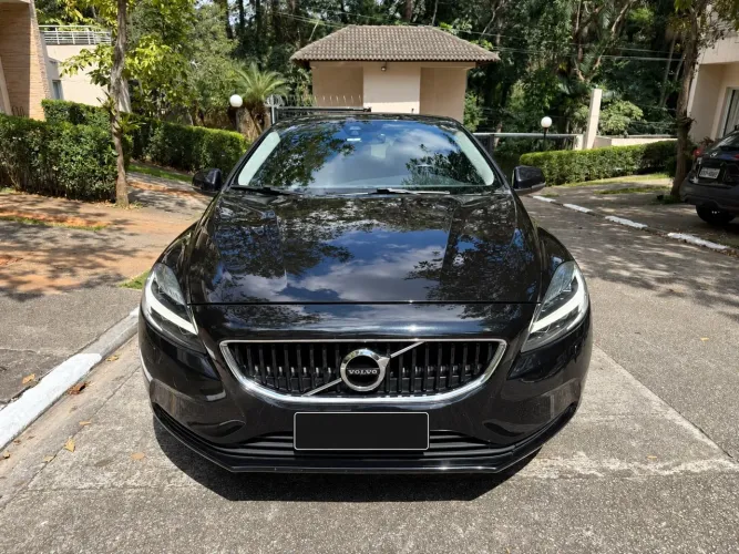 Volvo V40 T-4 Momentum 2.0 Aut. 2017