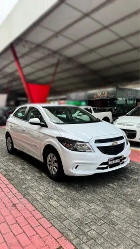 Chevrolet Onix JOY Hatch 1.0 8V Flex Mec. 4P 2019