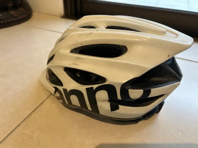Capacete Cannondale branco