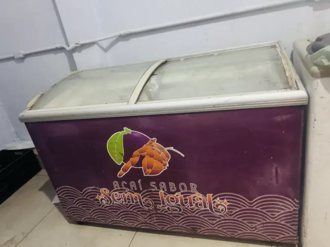 vendo freezer metalfrio