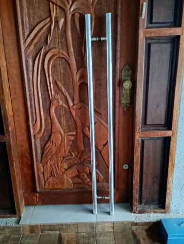 Puxador de alumínio porta de madeira novo 