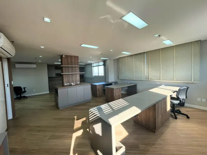 Sala Comercial em Canoas no bairro Marechal Rondon para alugar