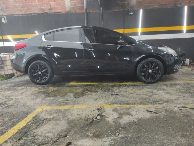 Kia Motors Cerato 1.6 16V Flex Aut. 2015