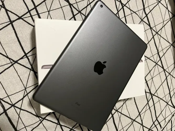 iPad 9 - 64GB