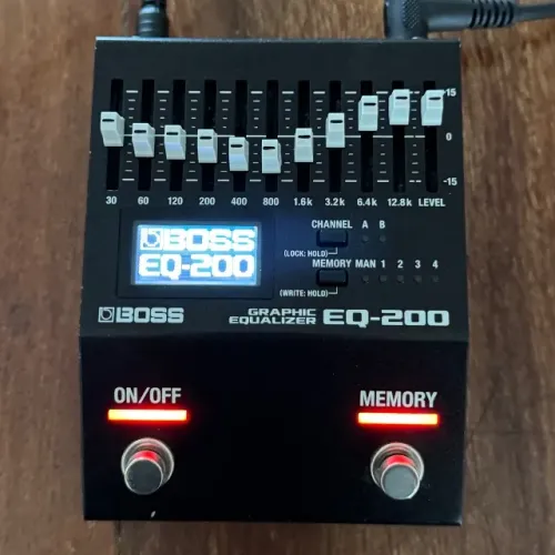 Pedal equalizador BOSS EQ-200