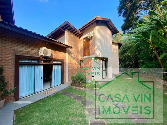 Casa com 4 dormitórios para alugar, 350 m² por R$ 16.750,00/mês - Condomínio Santa Fé - Vi