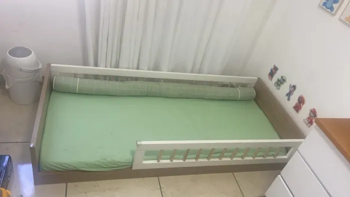 Cama infantil com colchão