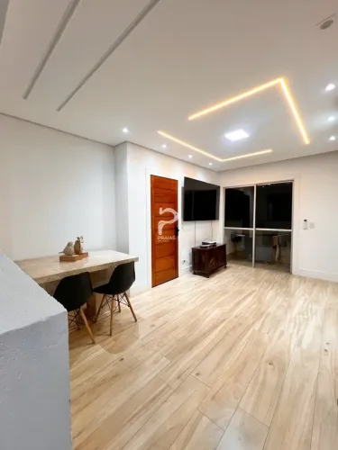 Apartamento com terraço, 2 dormitórios, Enseada, Guarujá